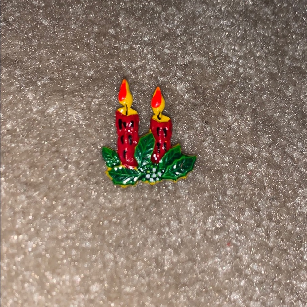 Christmas candle brooch